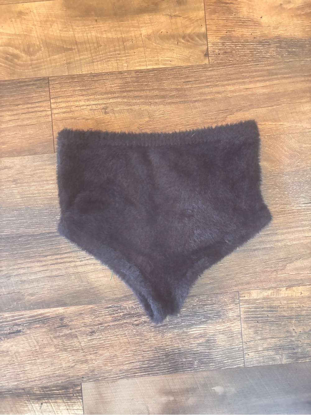 For Love & Lemons Fiona Faux Fur High Rise Shorts Black M - Picture 4 of 6